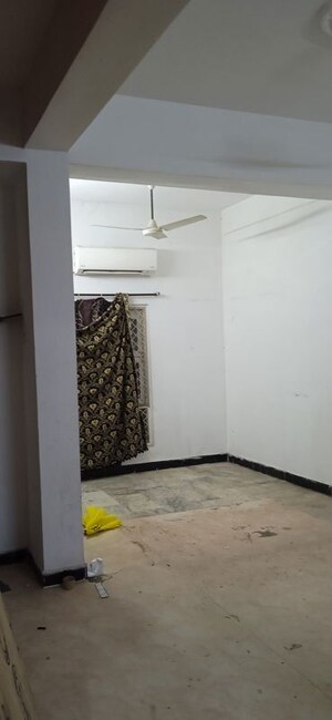 Room in 2 BHK Apartment at Masab Tank – for Rent