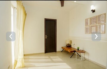 Room in 2.5 BHK Apartment at Nirala Estate, Tech Zone 4 Greater Noida – for Sale