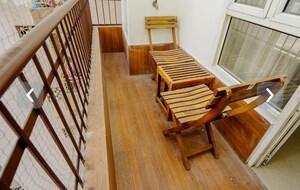 Staircase in 2.5 BHK Apartment at Supertech Cape Town, Sector 74 – for Sale