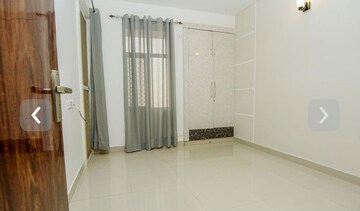 Building Lobby in 2.5 BHK Apartment at Nirala Greenshire, Sector 2 Greater Noida – for Sale