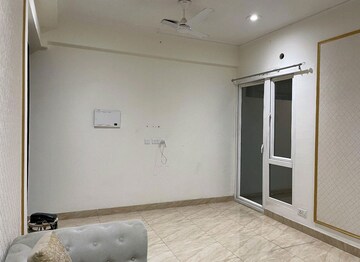 Room in 2 BHK Apartment at Gaur City 7th Avenue, Sector 4 Greater Noida – for Sale