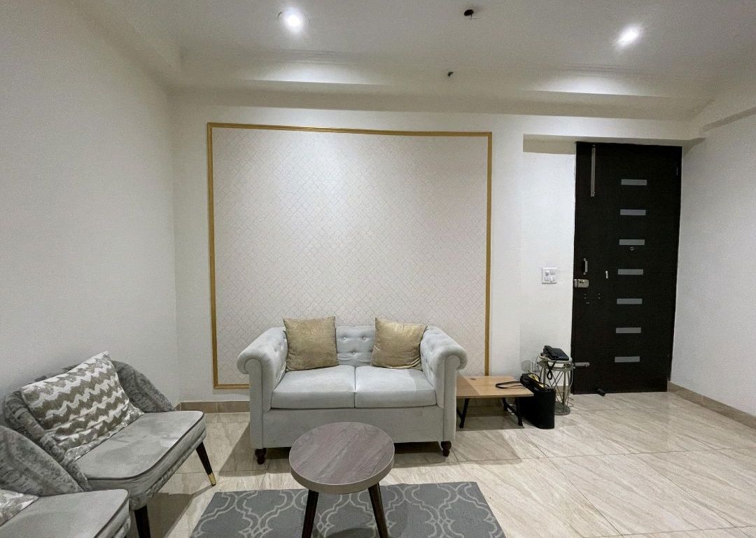 2 BHK 1165 Sq.Ft. Apartment in Gaur City 7th Avenue