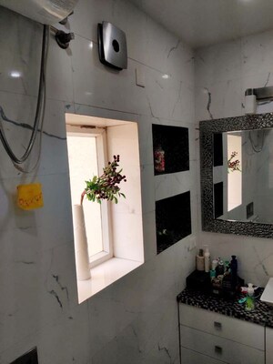 Attached Bathroom in 2 BHK Builder Floor at Kalkaji – for Rent