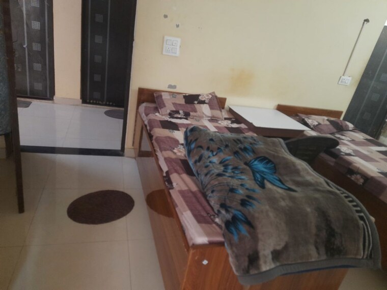 Bedroom, sector 66 Pg For Boys & Girls In Sector 66 9923939