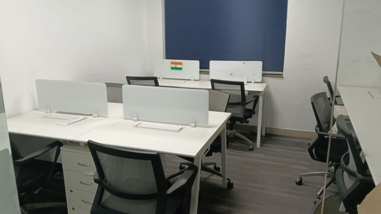 Team Area, klj-noida-one Commercial Office Space 1800 Sq.Ft. In Sector 62 Noida 9923949