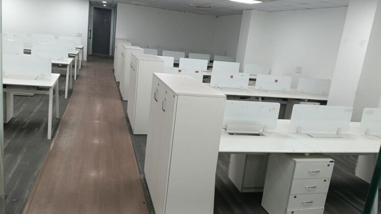 Team Area, klj-noida-one Commercial Office Space 1800 Sq.Ft. In Sector 62 Noida 9923949