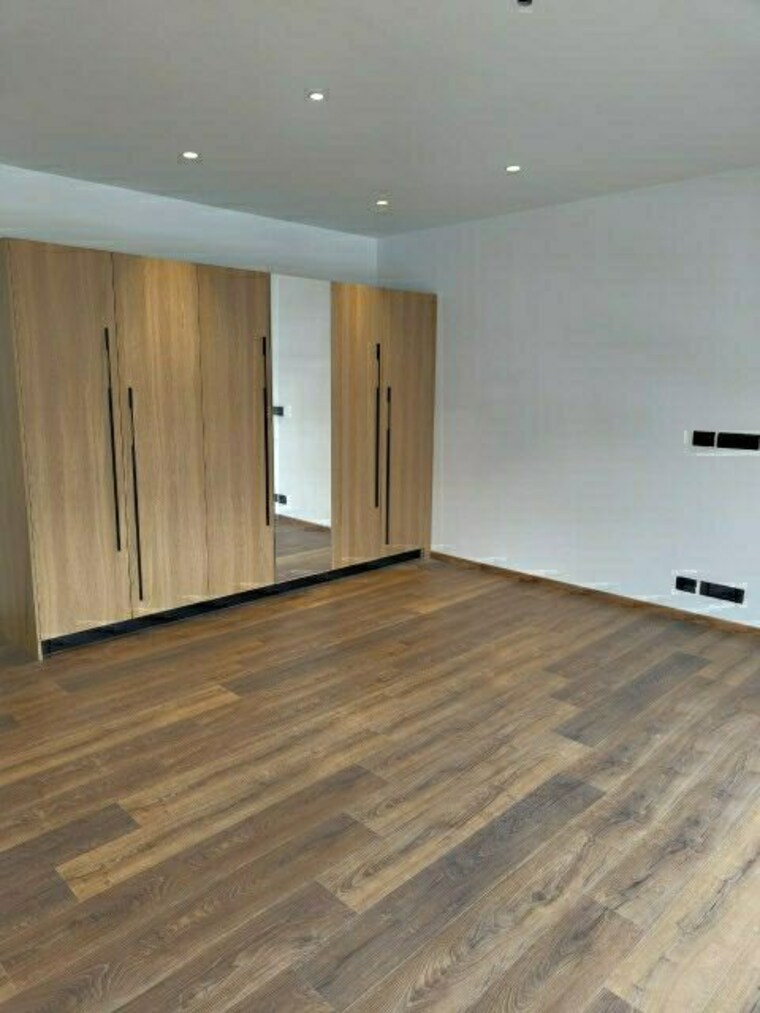 Room, lavelle road 4 Bedroom 4800 Sq.Ft. Apartment In Lavelle Road Bangalore 9923951