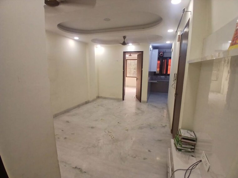 Room, kohat enclave 4 Bedroom 2720 Sq.Ft. Builder Floor In Kohat Enclave Delhi 9923967
