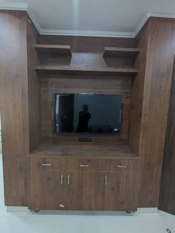 Furnished Amenities in 3 BHK Builder Floor at Aravali Hills, Sector 56 – for Rent