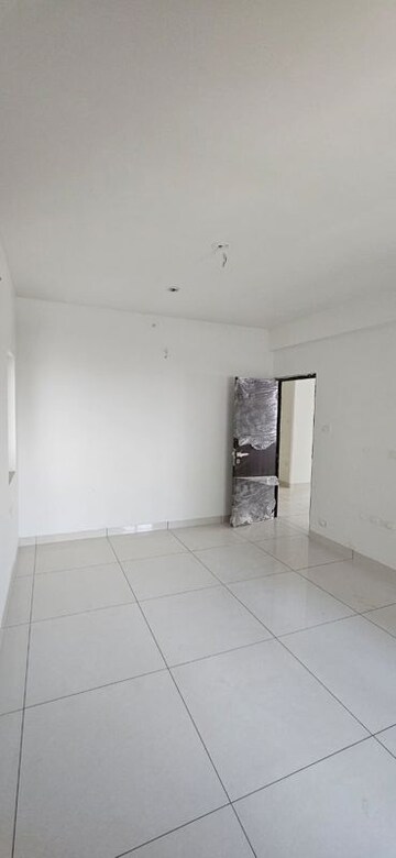 Room in 2 BHK Apartment at Aparna Cyber Heights, Osman Nagar – for Sale