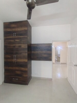 Room in 3 BHK Apartment at M3M Skywalk, Sector 74 – for Rent