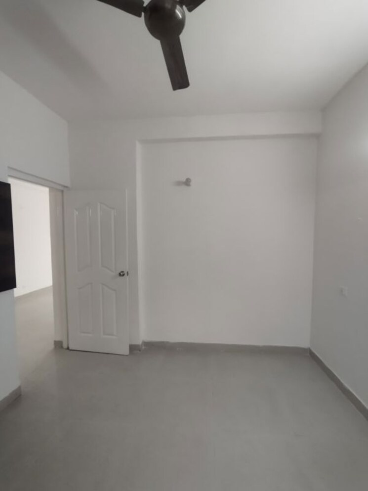 Room, m3m-skywalk 3 Bedroom 2032 Sq.Ft. Apartment In Sector 74 Gurgaon 9923986