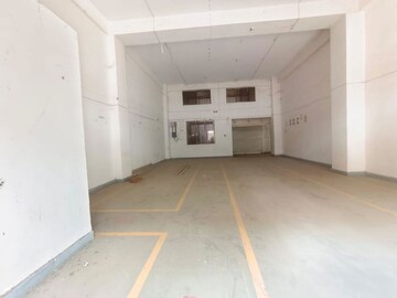  Warehouse For Rent in Waliv