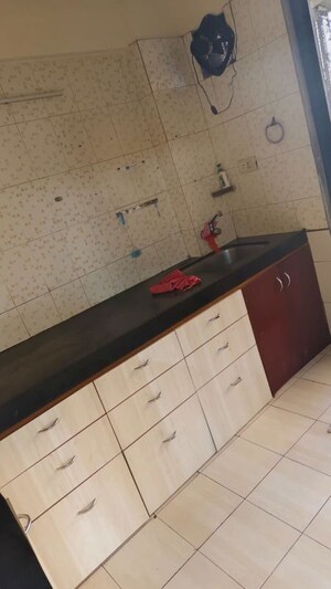 Furnished Amenities in 2 BHK Apartment at Mahavir Vaibhav, Kopar Khairane – for Rent