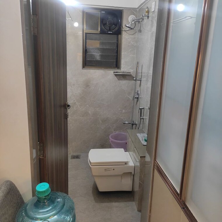 Bathroom, oxy-beaumonde 1 Bedroom 542 Sq.Ft. Apartment In Viman Nagar Pune 9923996