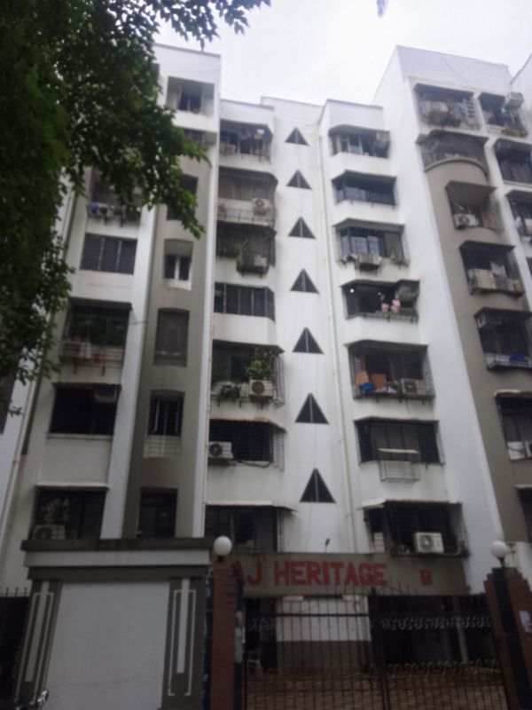 2 BHK 950 Sq.Ft. Apartment in Raj Heritage