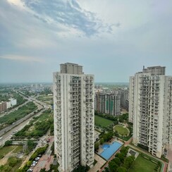 3 BHK + Pooja Room,Servant Room,Extra Room Apartment For Rent in Conscient Heritage Max II