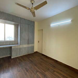 Room in 3 BHK Apartment at Conscient Heritage Max II, Sector 102 – for Rent