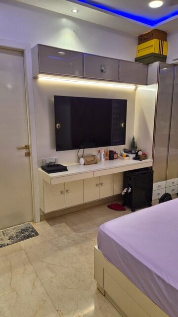 Kitchen in 4 BHK Apartment at Kalpataru Radiance, Goregaon West – for Rent