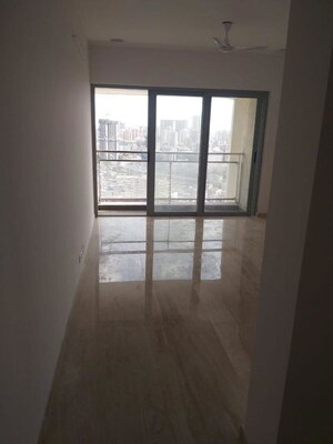 Room in 3 BHK Apartment at Wadhwa Imperial Heights, Goregaon West – for Rent