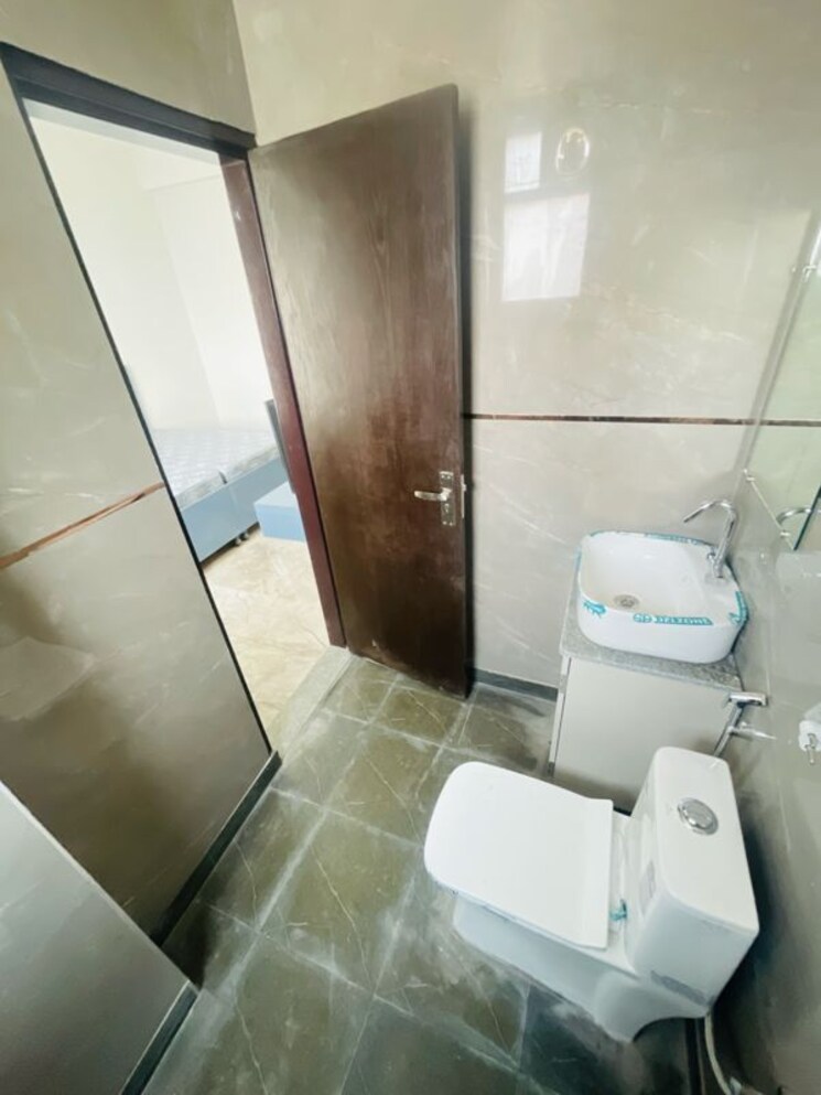 Bathroom, sector 52 1 RK 440 Sq.Ft. Builder Floor In Sector 52 Gurgaon 9924052