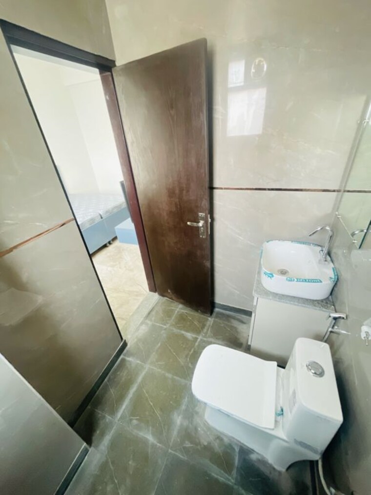 Bathroom, sector 52 1 RK 440 Sq.Ft. Builder Floor In Sector 52 Gurgaon 9924052