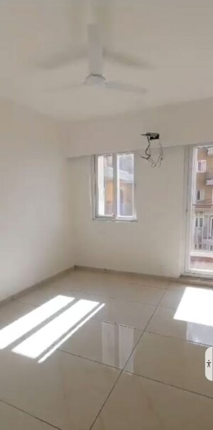 Room in 3 BHK Apartment at Rishita Manhattan, Gomti Nagar – for Rent