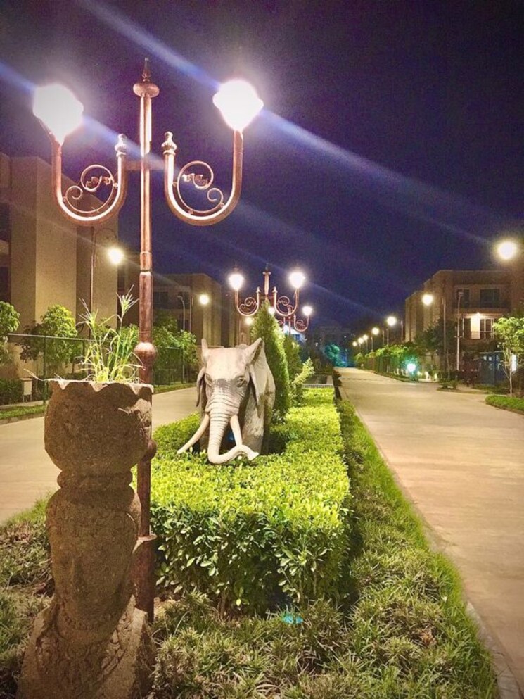 Nearby, sector 84  250 Sq.Yd. Plot In Sector 84 Faridabad 9924081