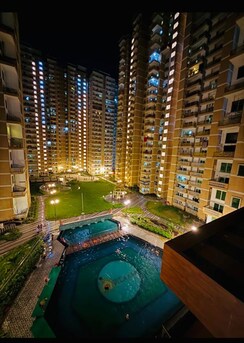 3 BHK + Pooja Room,Servant Room,Study Room,Extra Room Apartment For Rent in Migsun Vilaasa