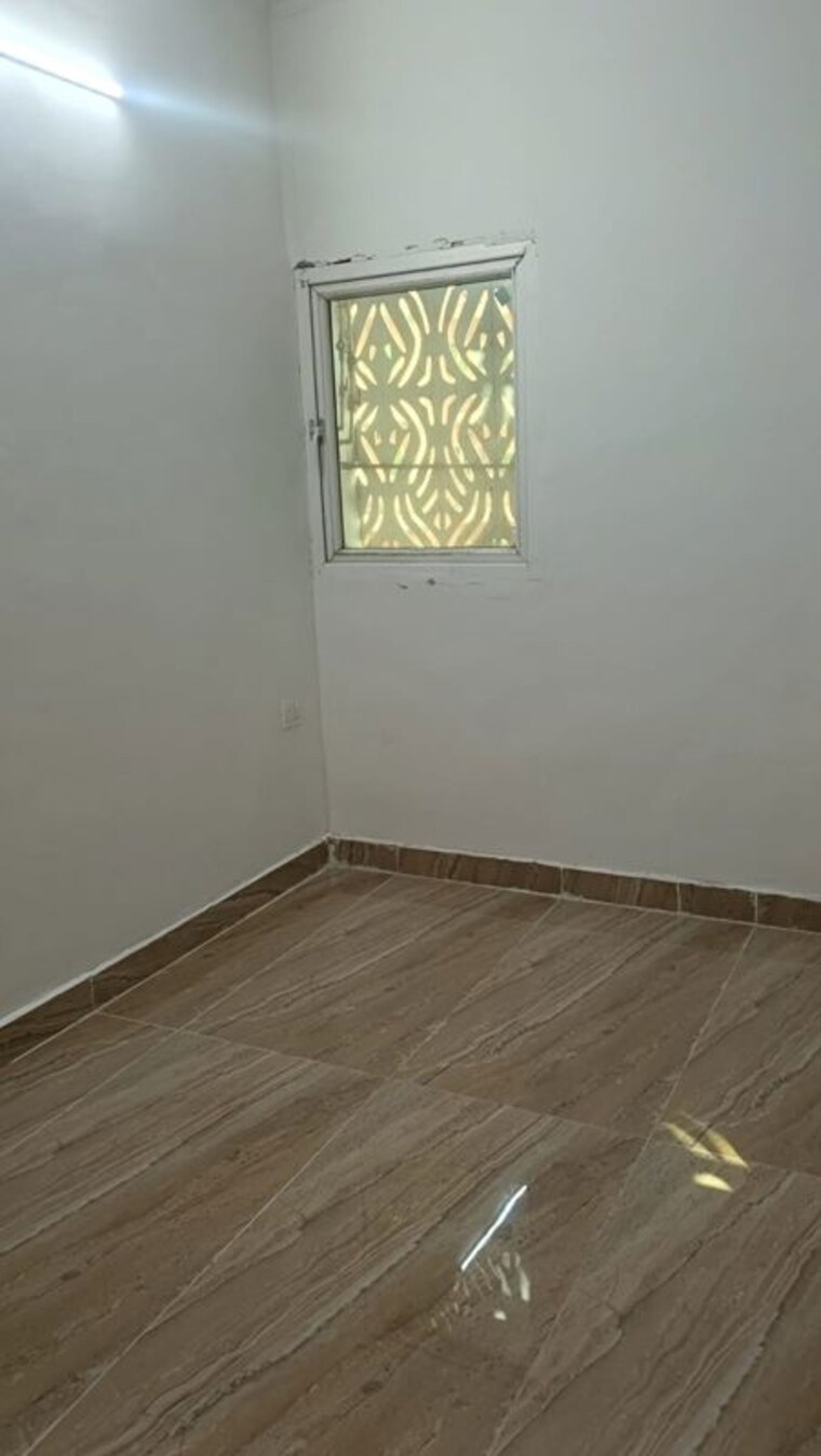 Room, migsun-vilaasa 3 Bedroom 1375 Sq.Ft. Apartment In Eta Ii Greater Noida Greater Noida 9924084