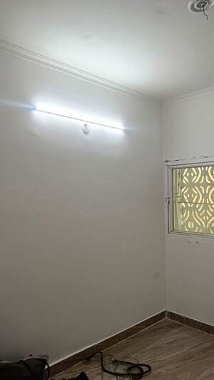 Room in 3 BHK Apartment at Migsun Vilaasa, Eta Ii Greater Noida – for Rent