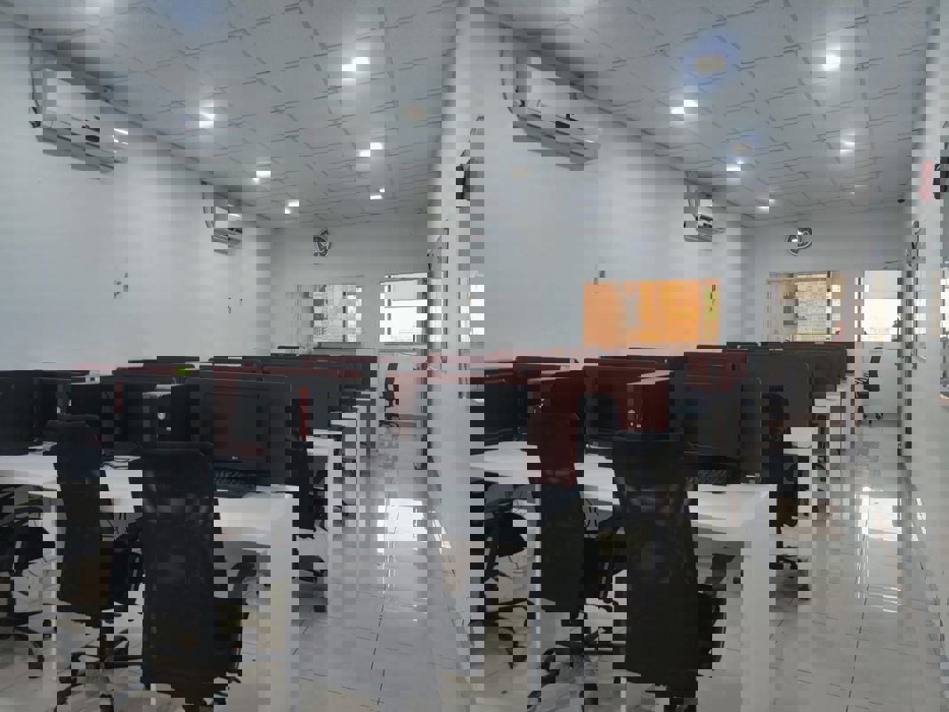 Office Space For Rent in Trade Avenue