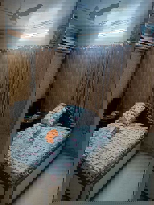 2 BHK + Pooja Room,Servant Room 1000 Sq.Ft. Apartment in Everard Towers CHS