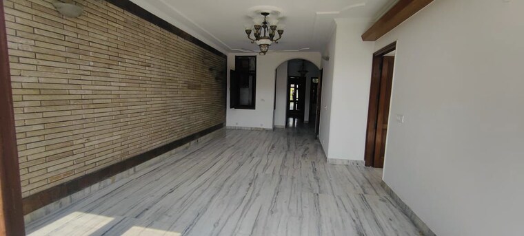 Room, hauz khas 3 Bedroom 1800 Sq.Ft. Builder Floor In Hauz Khas Delhi 9924214