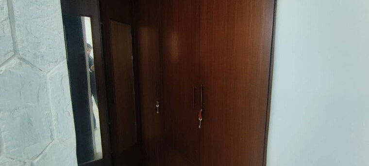 Other, hauz khas 3 Bedroom 1800 Sq.Ft. Builder Floor In Hauz Khas Delhi 9924214