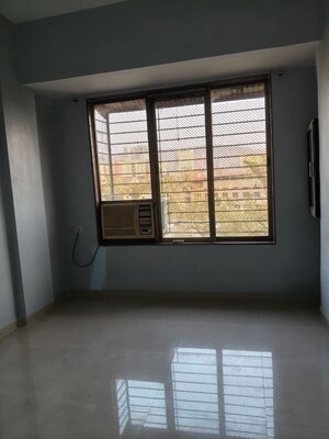 Room in 2.5 BHK Apartment at Sai Sthan CHS, Nerul – for Rent