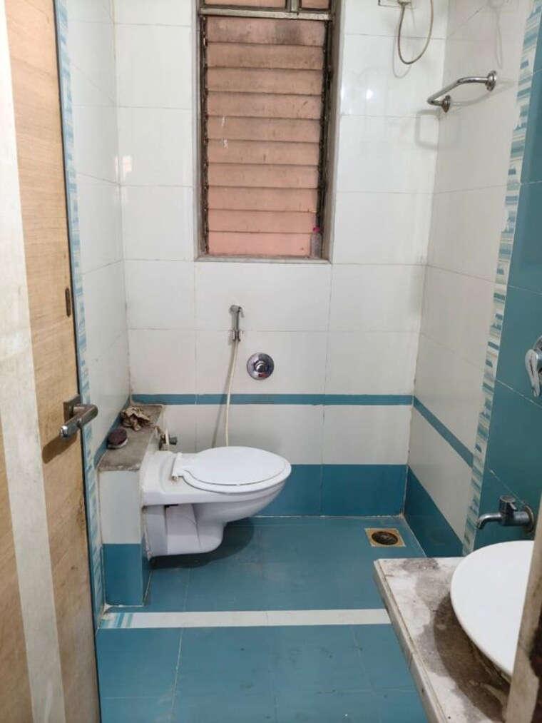 Bathroom, sai-sthan-chs 2.5 Bedroom 1000 Sq.Ft. Apartment In Nerul Navi Mumbai 9924229