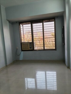 Room in 2.5 BHK Apartment at Sai Sthan CHS, Nerul – for Rent