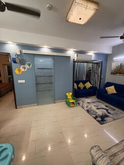 4 BHK + Servant Room Apartment For Sale in Indosam75