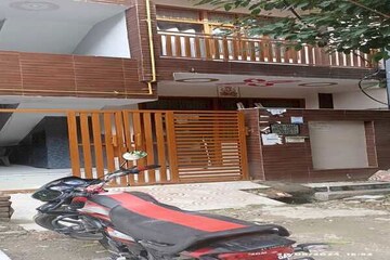 5 BHK Villa – Exterior View View at Sector 63 - for Sale