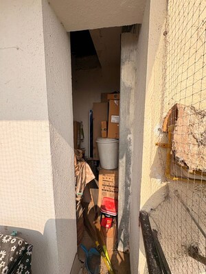 Balcony in 4 BHK Apartment at Amrapali Platinum, Sector 119 – for Sale