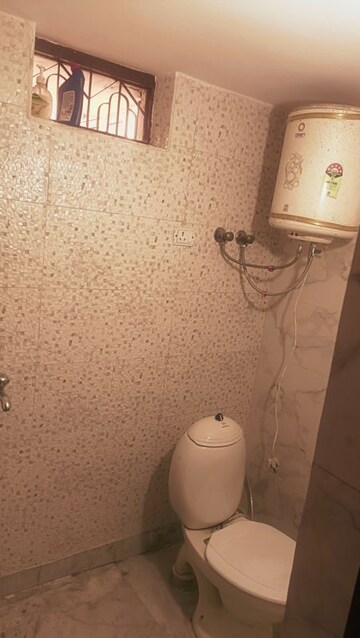 Bathroom in 2 BHK Builder Floor at Palam Vihar Residents Association, Palam Vihar – for Rent