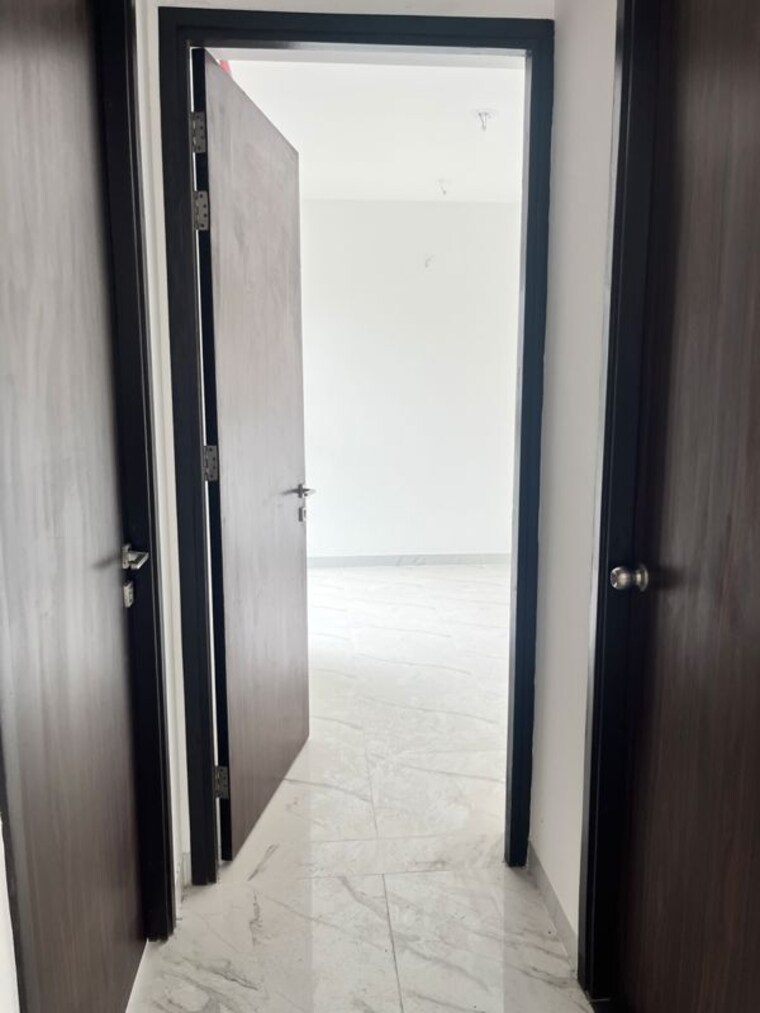 Room, raymond-ten-x-habitat 2 Bedroom 644 Sq.Ft. Apartment In Swastik Garden Thane 9924360