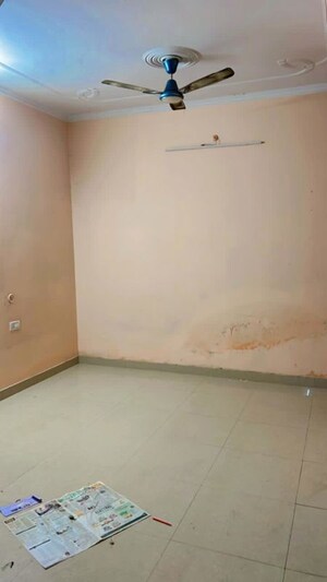 Room in 2 BHK Builder Floor at Indira Nagar – for Rent