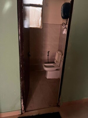 Bathroom in 2 BHK Apartment at Suncity Avenue 102, Sector 102 – for Rent