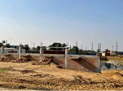 Plot For Sale in SBTL Gateway 95