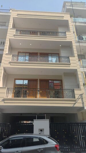 3 BHK Builder Floor For Sale in BPTP Parkland Plots, Sector 89