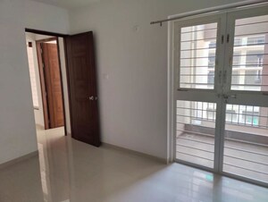 Room in 2 BHK Apartment at SSD Sai Pearl, Pimple Saudagar – for Rent