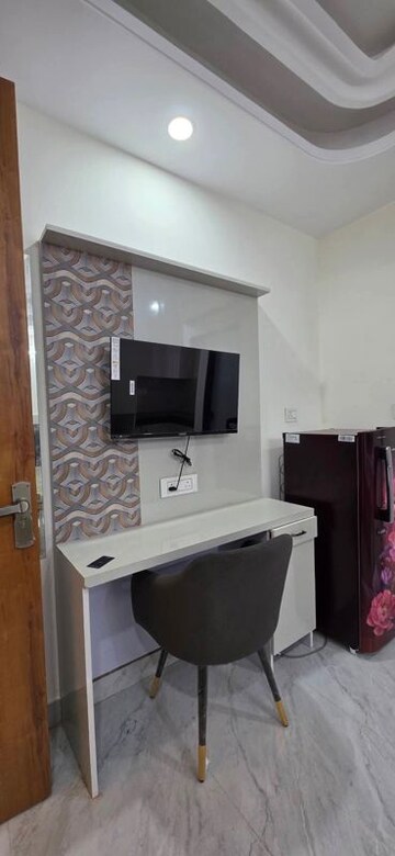 Furnished Amenities in 1 RK Apartment at Neb Sarai – for Rent