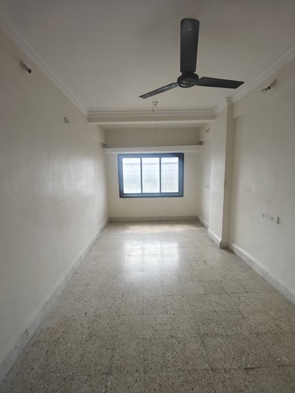 1 BHK 700 Sq.Ft. Apartment in Meenakshi Co Operative Society